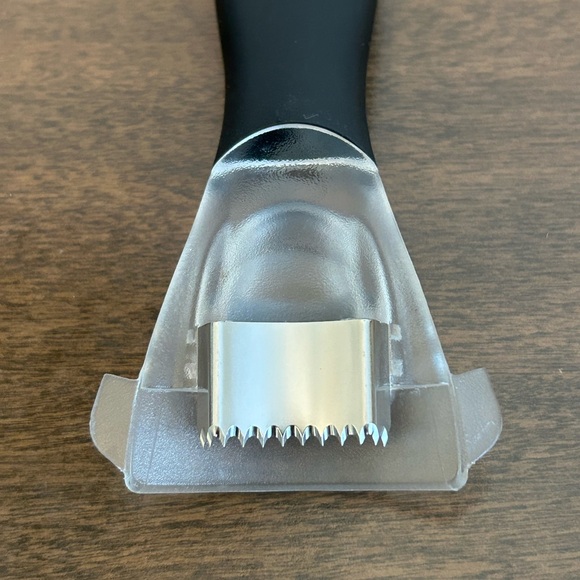 PAMPERED CHEF CORN KERNEL CUTTER & 2 BUTTER SPREADER REPLACEMENT PARTS - Picture 6 of 11